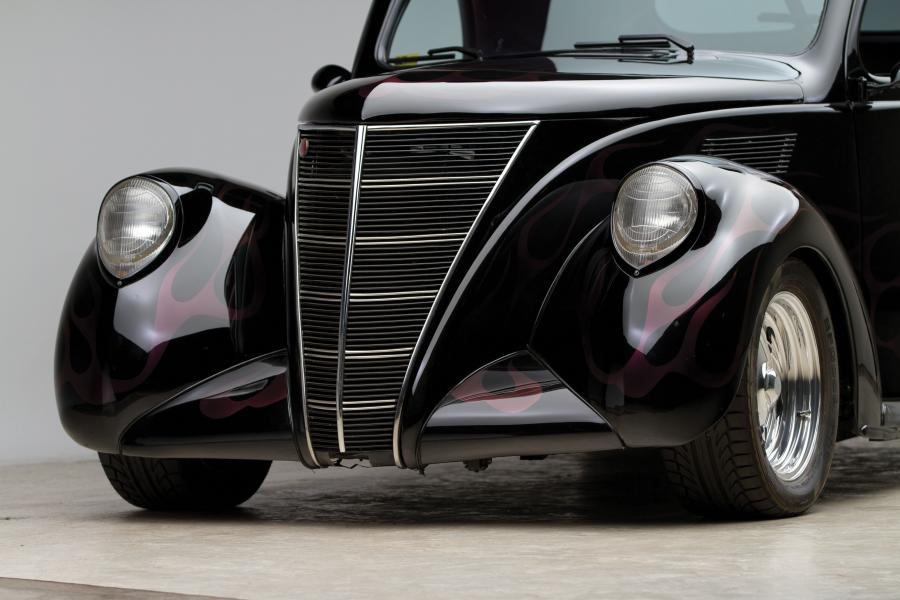  Lincoln Zephyr Custom Coupe 1937 года  (фото 13 из 24)